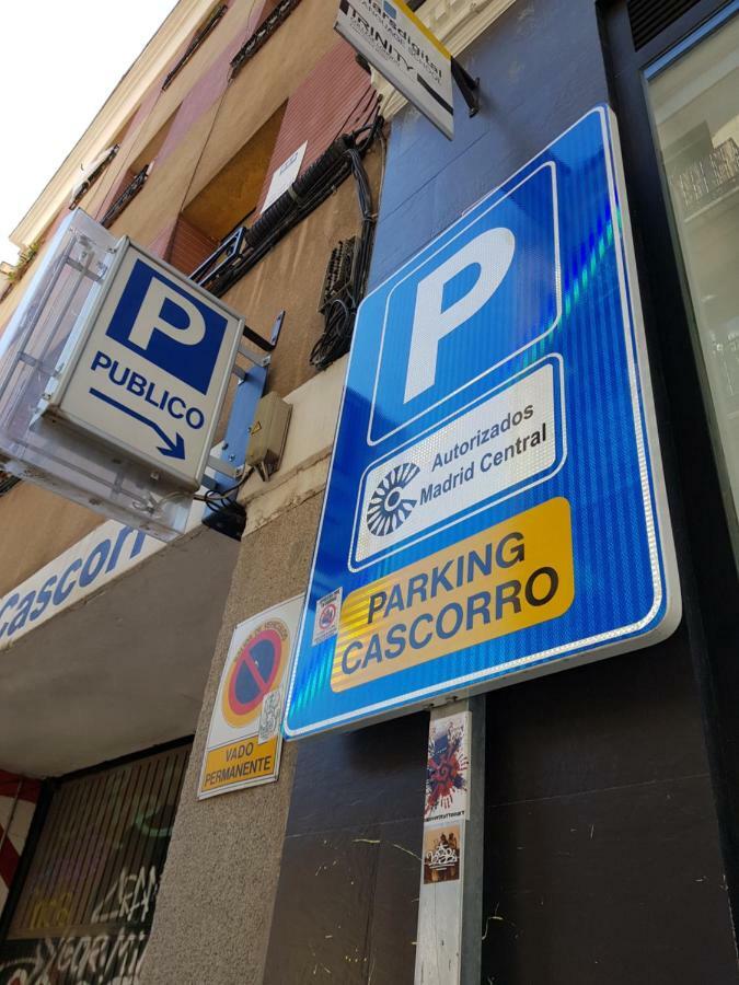 THC Latina Hostel Madrid Exterior foto