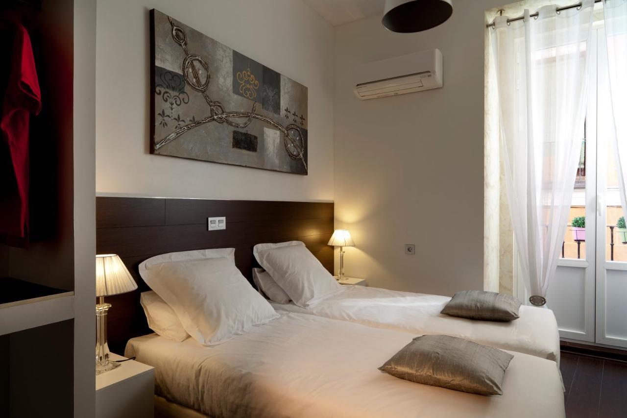 THC Latina Hostel Madrid Exterior foto